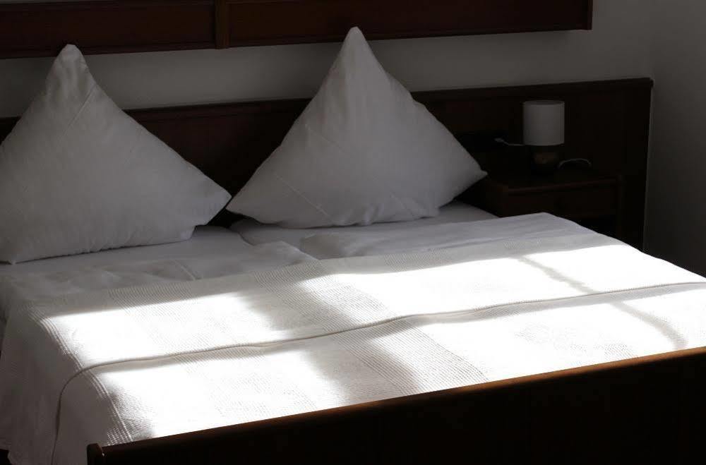 Galerie Riesling Hotel Тритенхайм Екстериор снимка