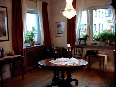 Galerie Riesling Hotel Тритенхайм Екстериор снимка