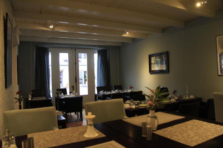 Galerie Riesling Hotel Тритенхайм Екстериор снимка