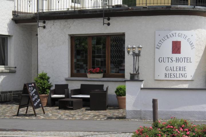 Galerie Riesling Hotel Тритенхайм Екстериор снимка